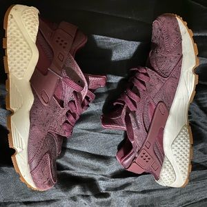 Nuke huarache shoes